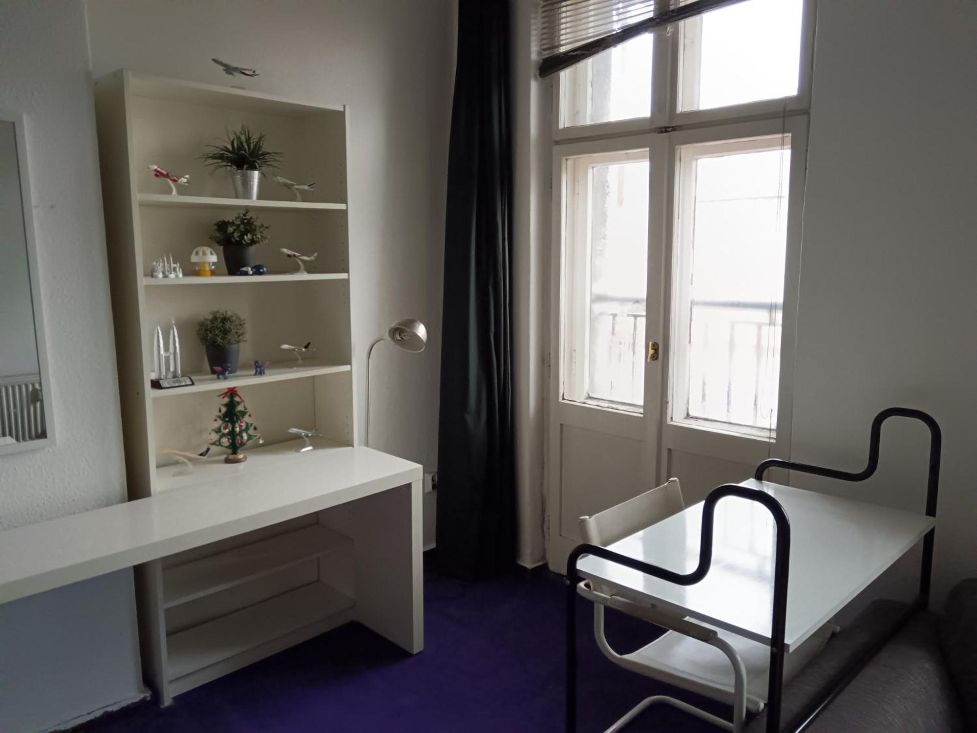 Private Bedroom Near Alexanderplatz In Sharing Apartment Berlin Eksteriør bilde